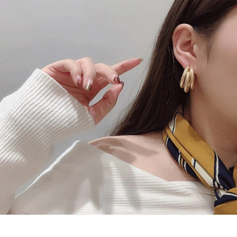 925 Silver Needle Three-dimensional Three-lap Overlapping High-grade Aesthetic Earrings