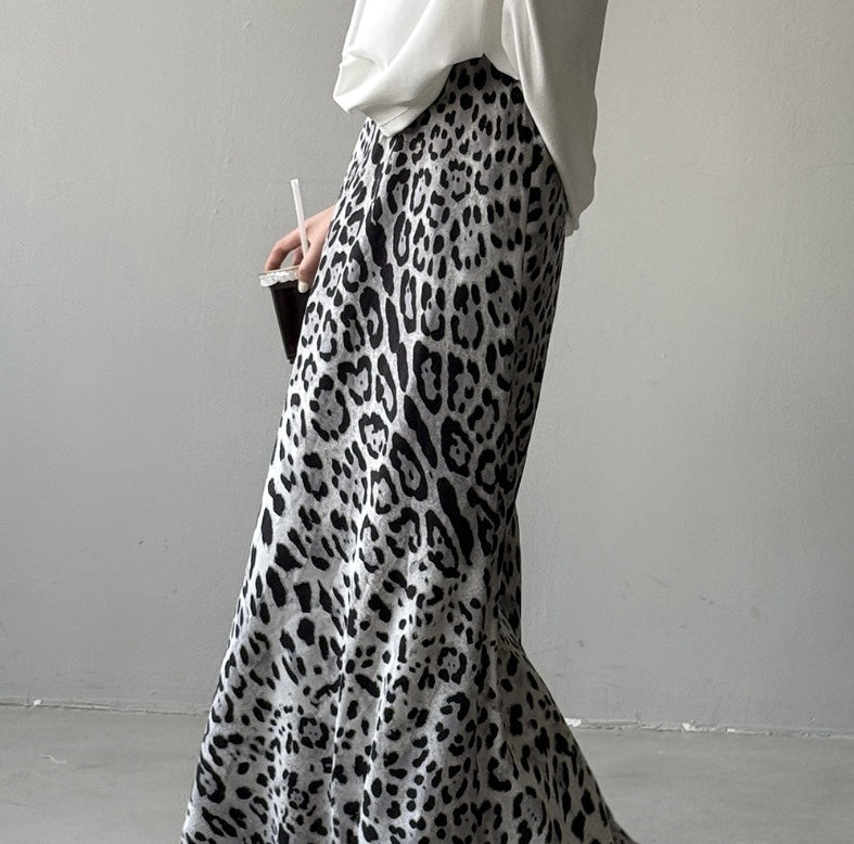 Light Luxury High-grade Leopard Print Split Skirt Women's High Waist Slimming