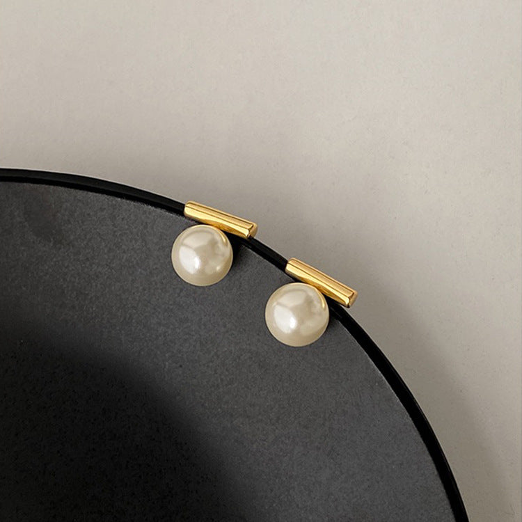 Minimalist Pearl & Bar Drop Earrings | Chic Everyday Jewelry Women's Metal Pearl Stud Earrings