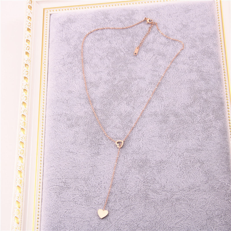 Elegant Gold / Rose Gold Tone Dropping Heart Necklace Long Pendant Heart-Shaped Necklaces Pendants For Women Simple Design Necklace Stylish Stainless Steel Jewelry Party Gift