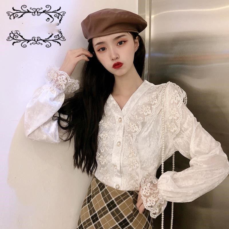 Victorian Style White/Black Lace Detail Top Shirts Women V-Neck Flare Sleeve Patchwork French