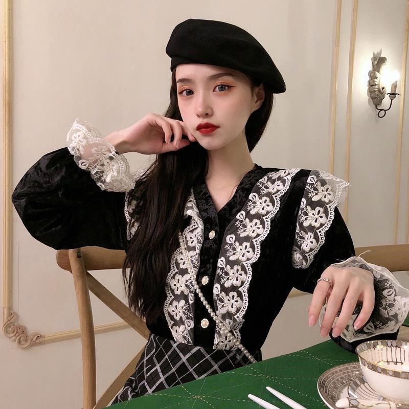 Victorian Style White/Black Lace Detail Top Shirts Women V-Neck Flare Sleeve Patchwork French
