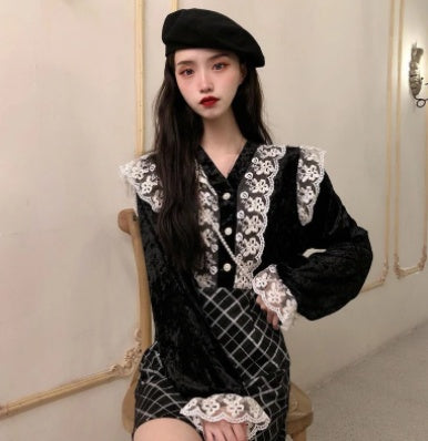 Victorian Style White/Black Lace Detail Top Shirts Women V-Neck Flare Sleeve Patchwork French