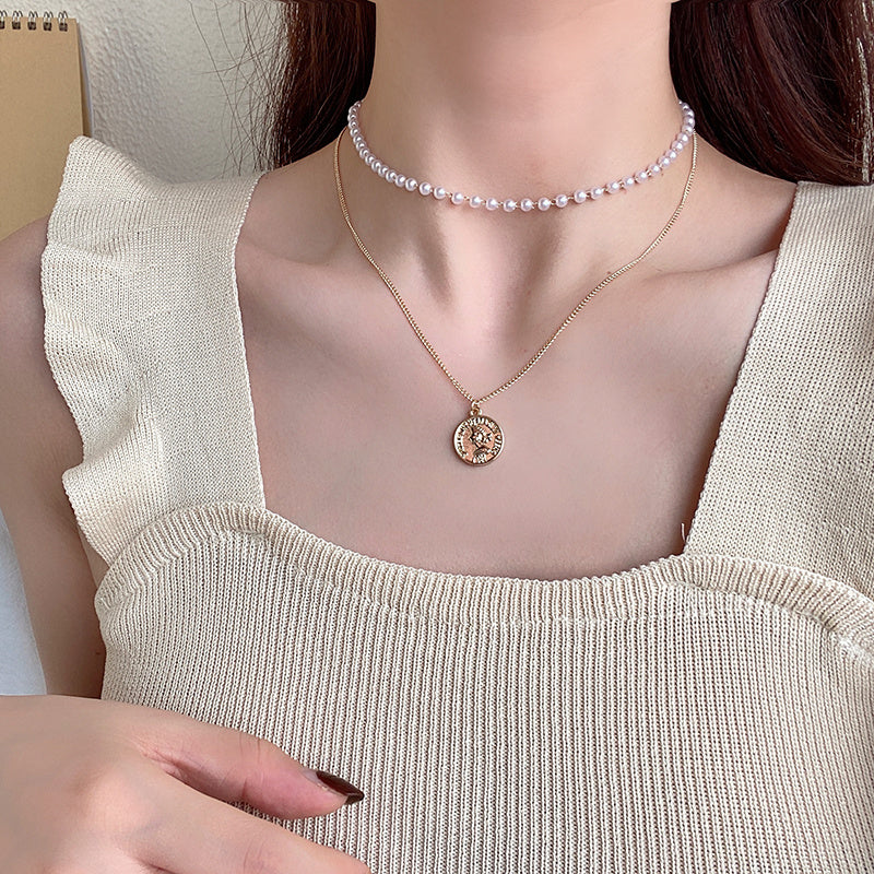 Dainty Pearl Choker & Pendant Necklace Set Europe And The United States Niche Design Double Necklaces Retro Pearl Clavicle Chain Net Red Fashion Fishtail Pendant Necklace Women