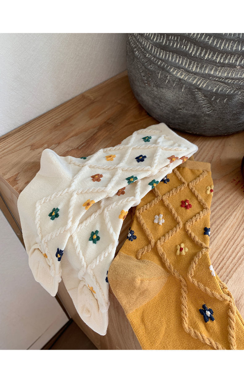 Socks Dongdaemun Rhombus Embossed Small Flowers