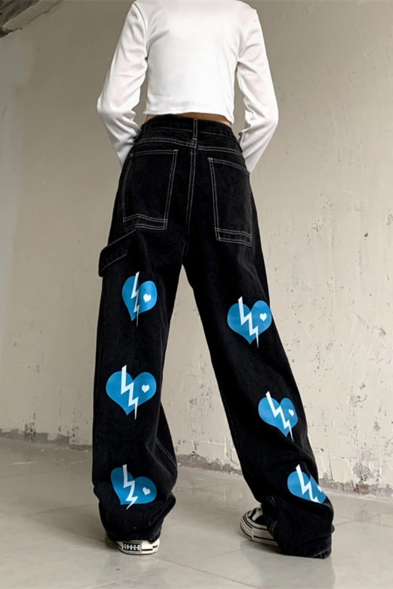 Unidrone Bolt Graphic Wide-Leg Jeans – Electric Street Energy Retro Love English Letters Loose Straight Mop Jeans For Men And Women