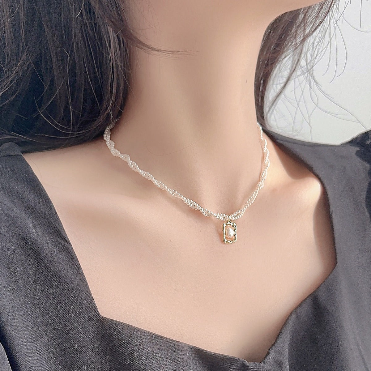 Niche Double Layer Twin Small Rice-shaped Beads Clavicle Temperament Entry Lux Fashion Necklace