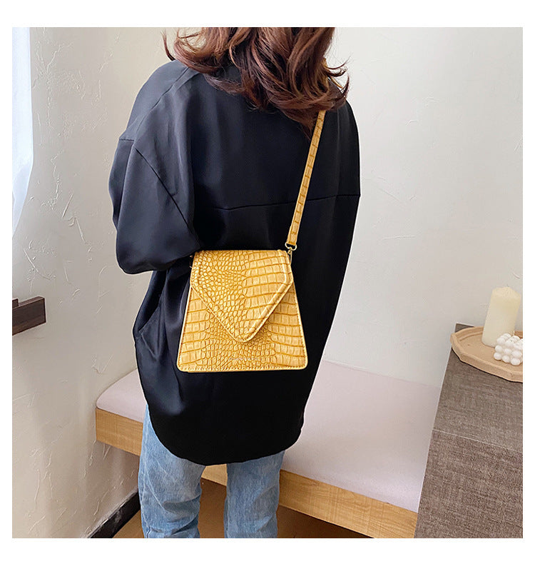Everyday Chic Croc Effect Mini Messenger Bag Everyday Chic Croc Effect Mini Messenger Bag Shoulder Bag Black Crossbody Bag