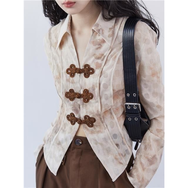 Slim-fit Top With Special-interest Design Buckle