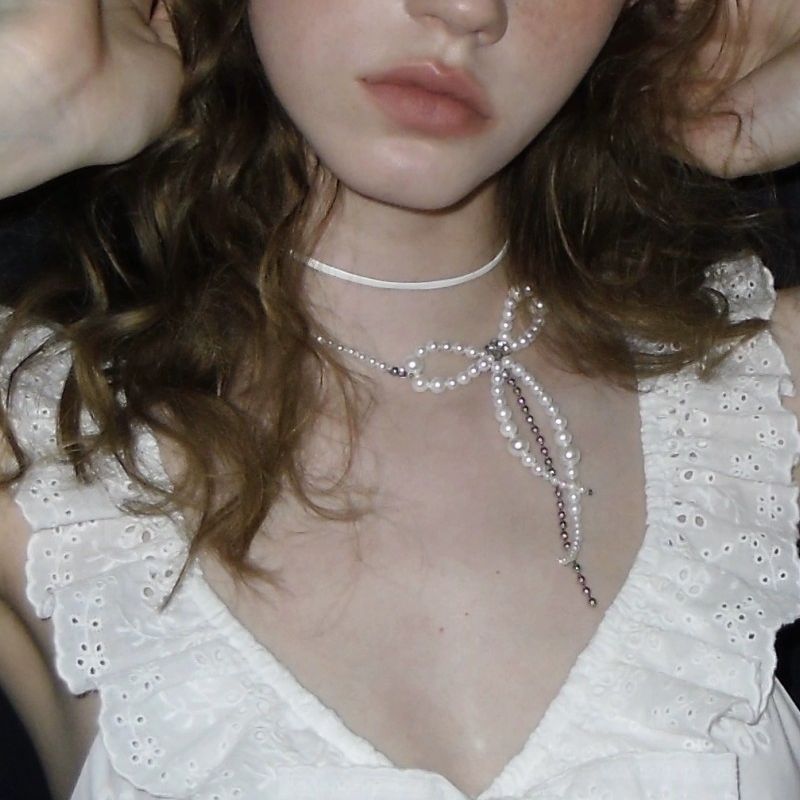 Stringed Pearls Design Bow Chain Leather String Necklace For Women's