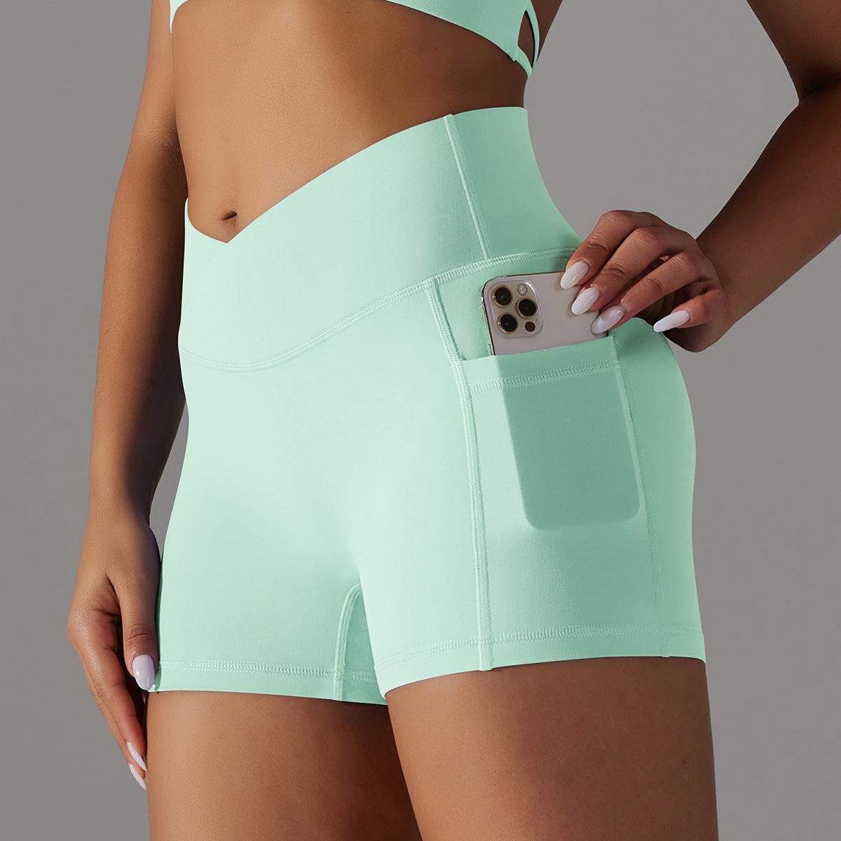 Sculpted Scrunch Shorts – Curve-Enhancing Fit with Pockets Yoga Shorts With Phone Pocket Design Fitness Sports Pants For Women Clothing
