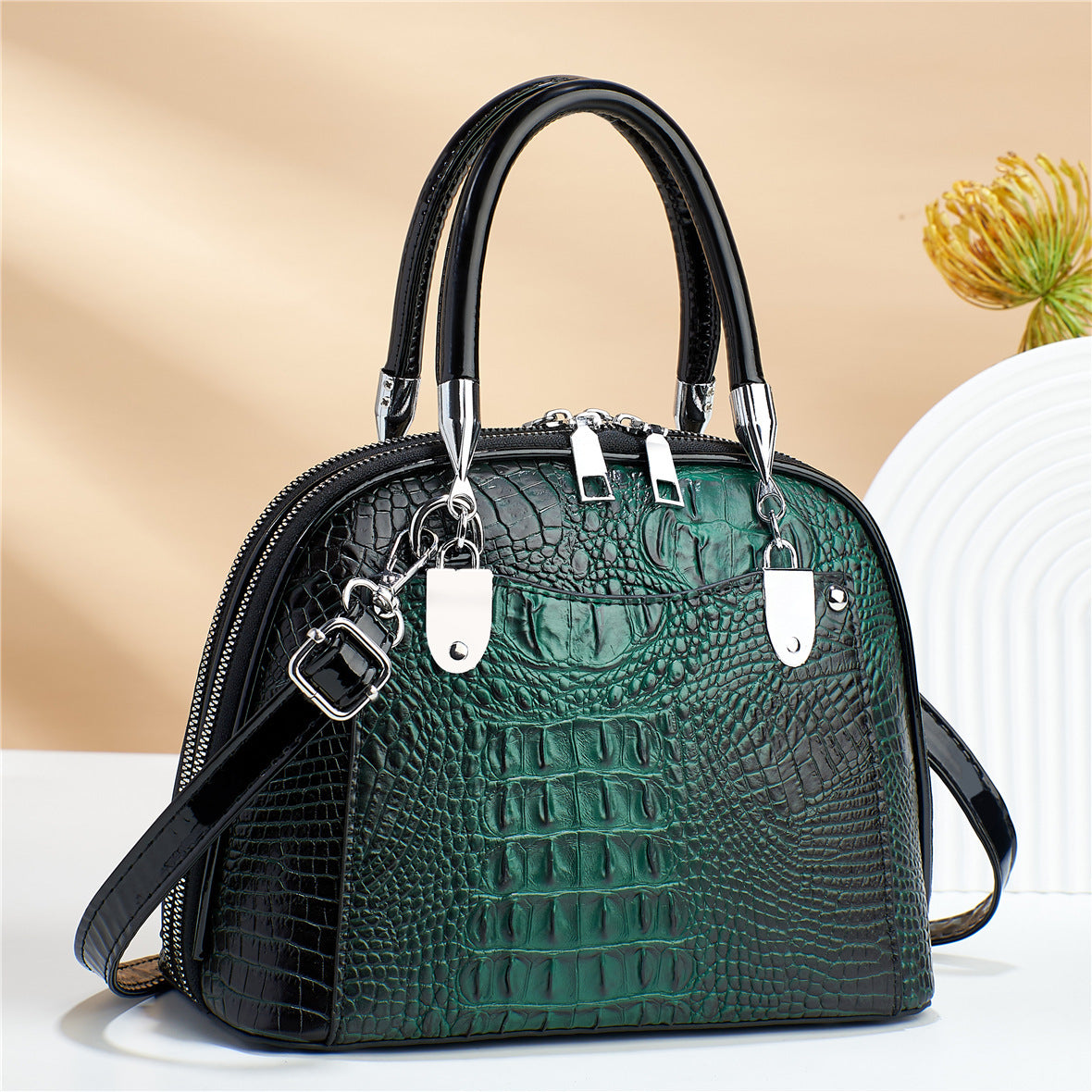 Retro Fashion Elegance Handbag