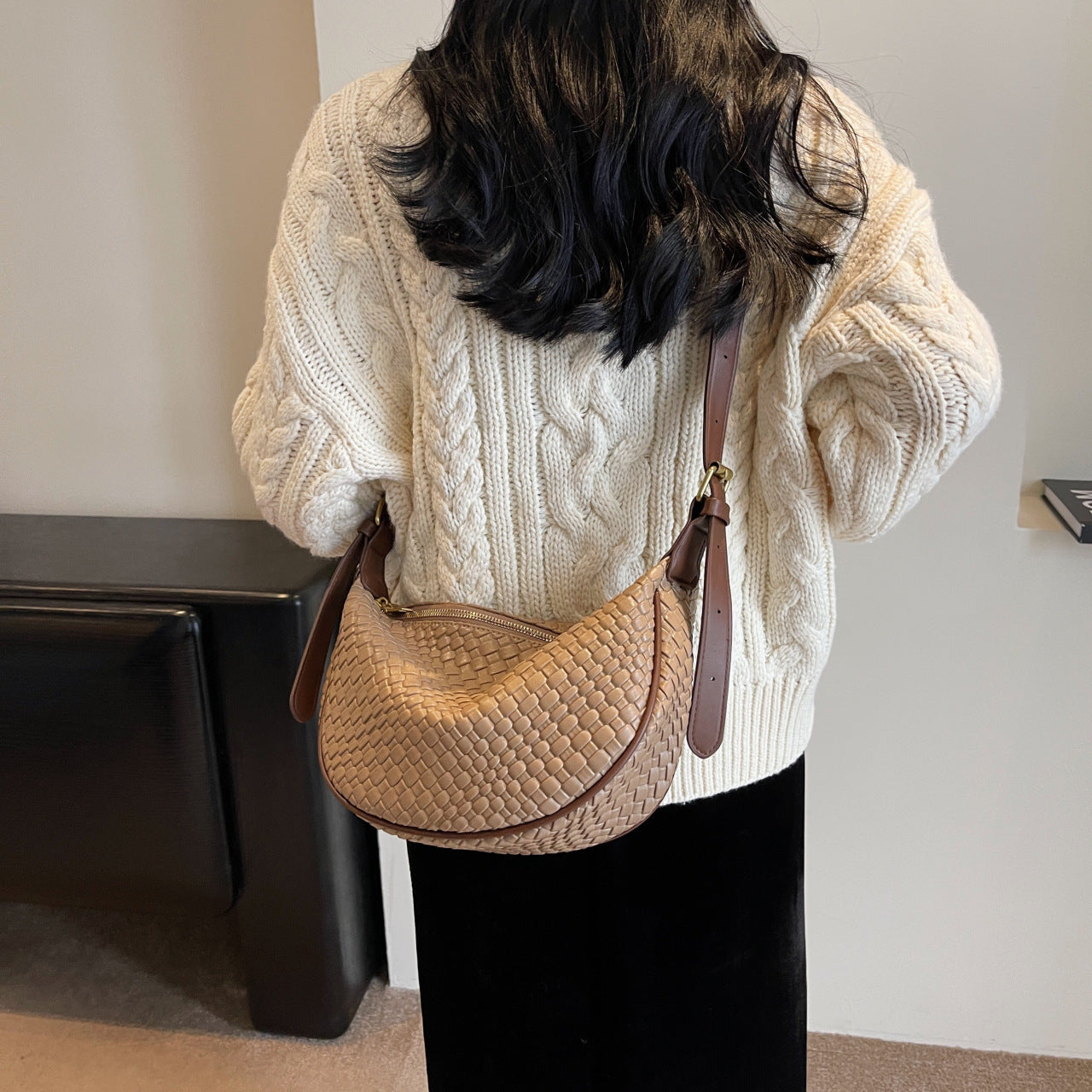 Woven Crescent Shoulder Bag – Casual Textured Sling in Neutral Tones Dumpling Bag Casual Crossbody Shoulder Bag For Women's