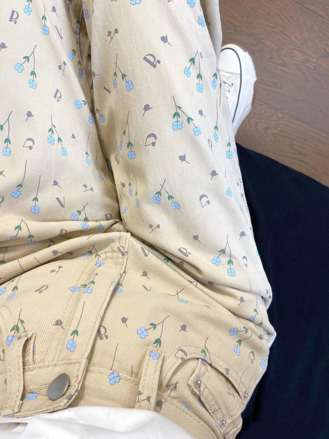 Beige Floral Embroidered Straight-Leg Pants – Vintage High-Waist Soft Girl Aesthetic Apricot Floral Jeans Women Loose Wide-leg Straight Trousers