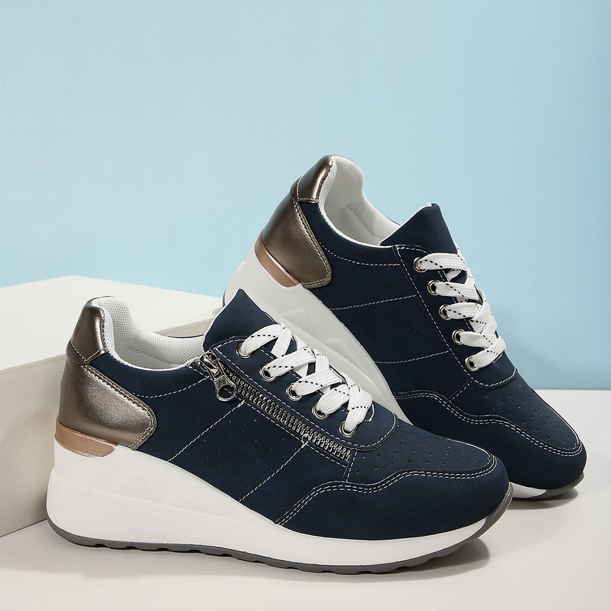 Versatile Fashion Sneakers with Contrast Panels Fashion Lace-up Sneakers Women Cozy Tinck-soled Sports Shoes