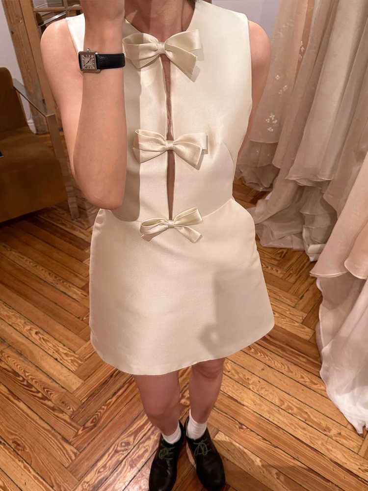 Cute & Stylish Sleeveless A-Line Dress with Unique Front Design Light Wedding Dress Satin Bride Engagement Gown Dress