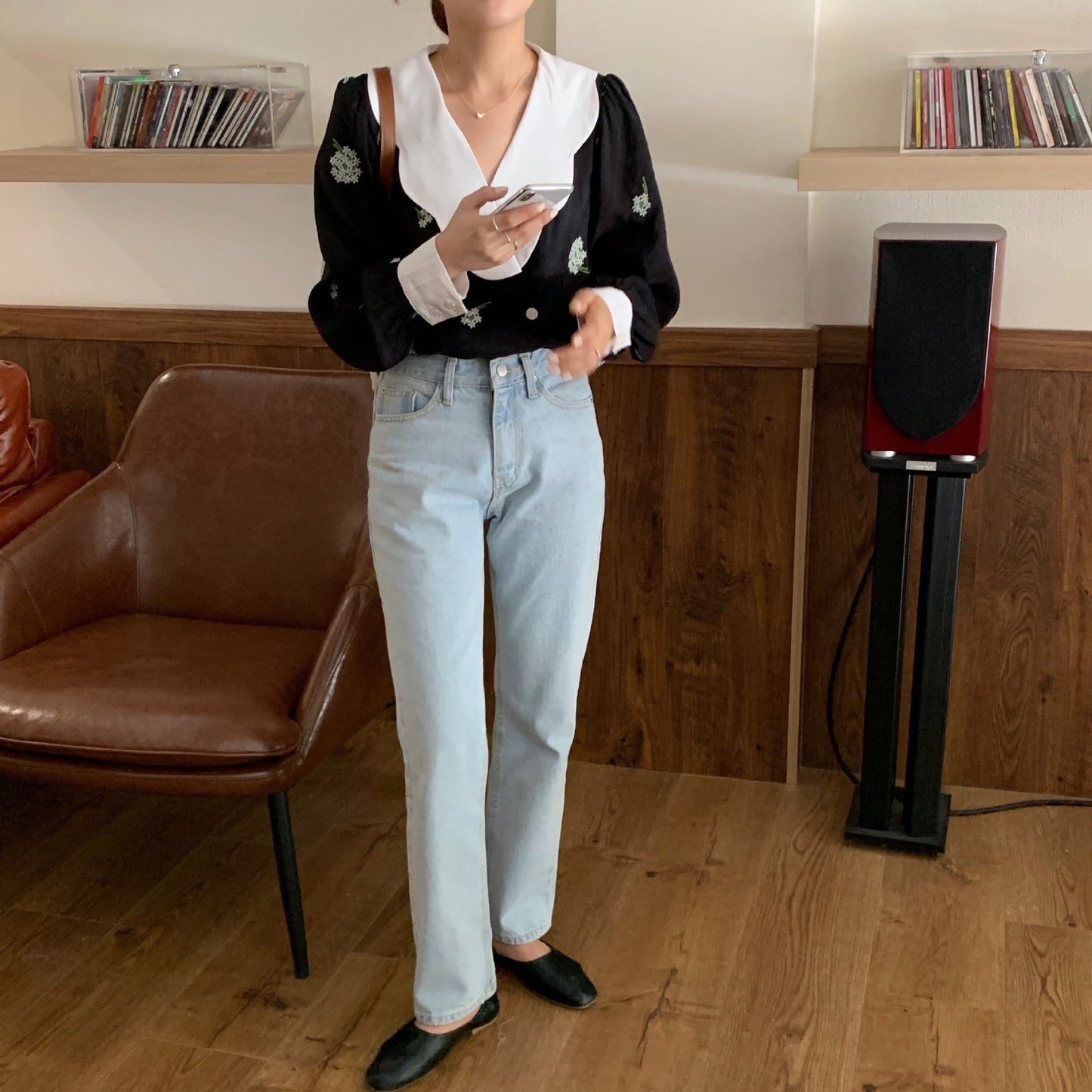 Vintage Style Peter Pan Collar Blouse - Floral Embroidery Shirt Lapel Black Embroidered Shirt Women