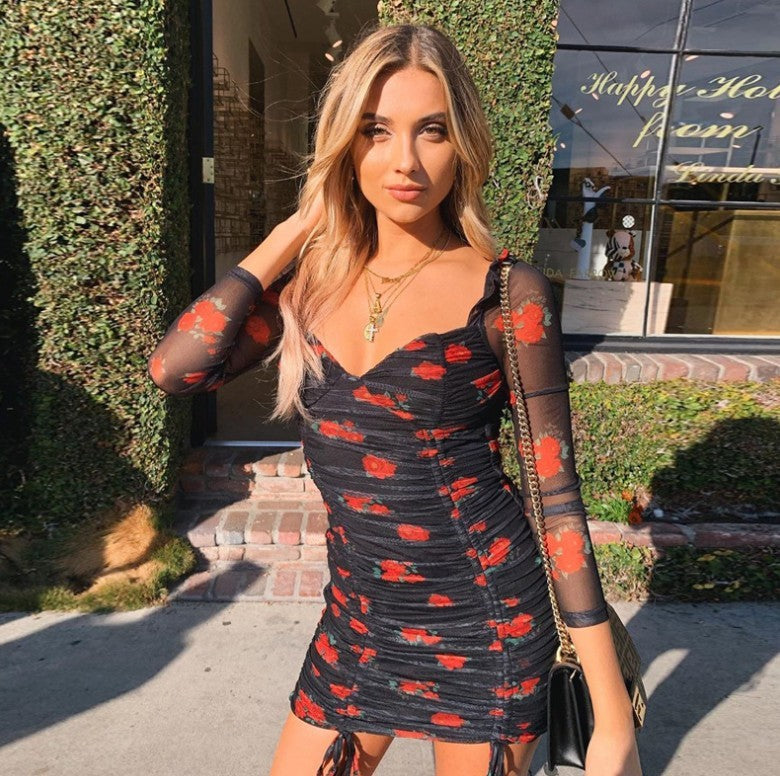 Printed long-sleeved pleated stretch-bag hip dress
