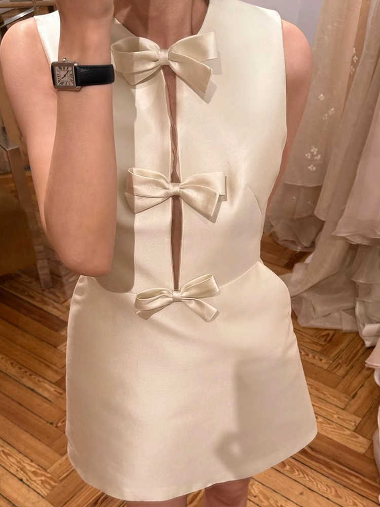 Cute & Stylish Sleeveless A-Line Dress with Unique Front Design Light Wedding Dress Satin Bride Engagement Gown Dress
