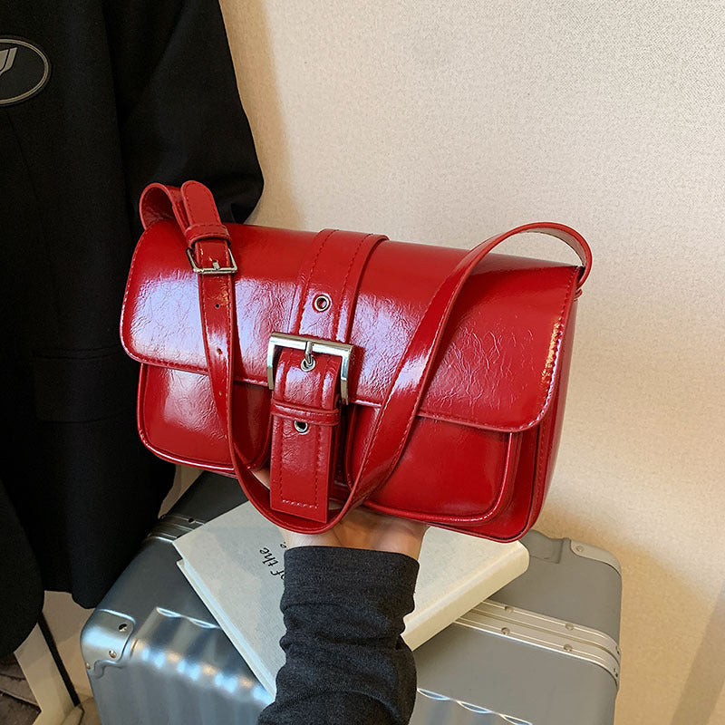 Retro Style Buckle Messenger Shoulder Bag with Front Pockets Simple Design Women's Bag Shoulder Fashion Handbag