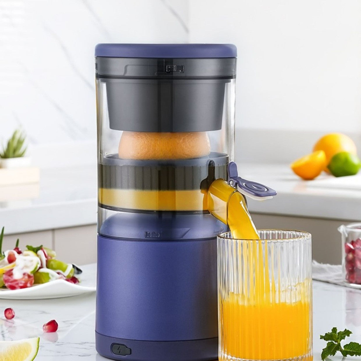 Portable USB Mini Electric Juicer Mixer Extractors Rechargeable Blender Fruit Fresh Juice Lemon Maker