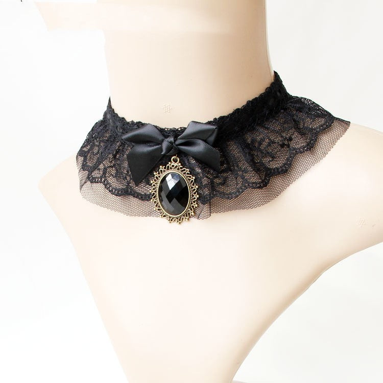 Lace Retro Wide Necklace Short Clavicle Necklace