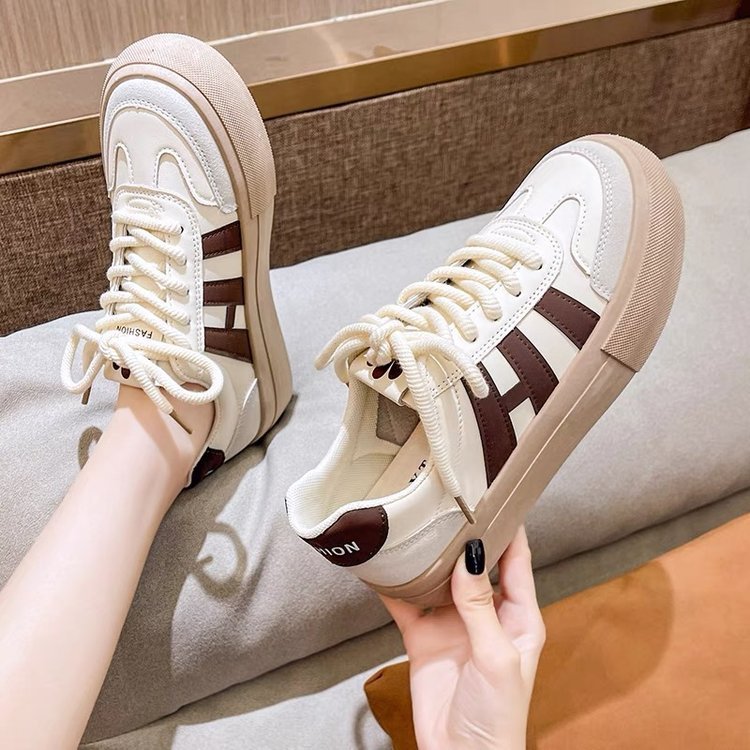 Autumn Thick Bottom Retro Fashion Sports Casual Shoes For Women's