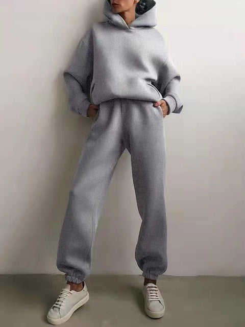 Oversized Fleece Tracksuit Set – Cozy Comfort Meets Street Style Simple Solid Color Hooded Casual Suit