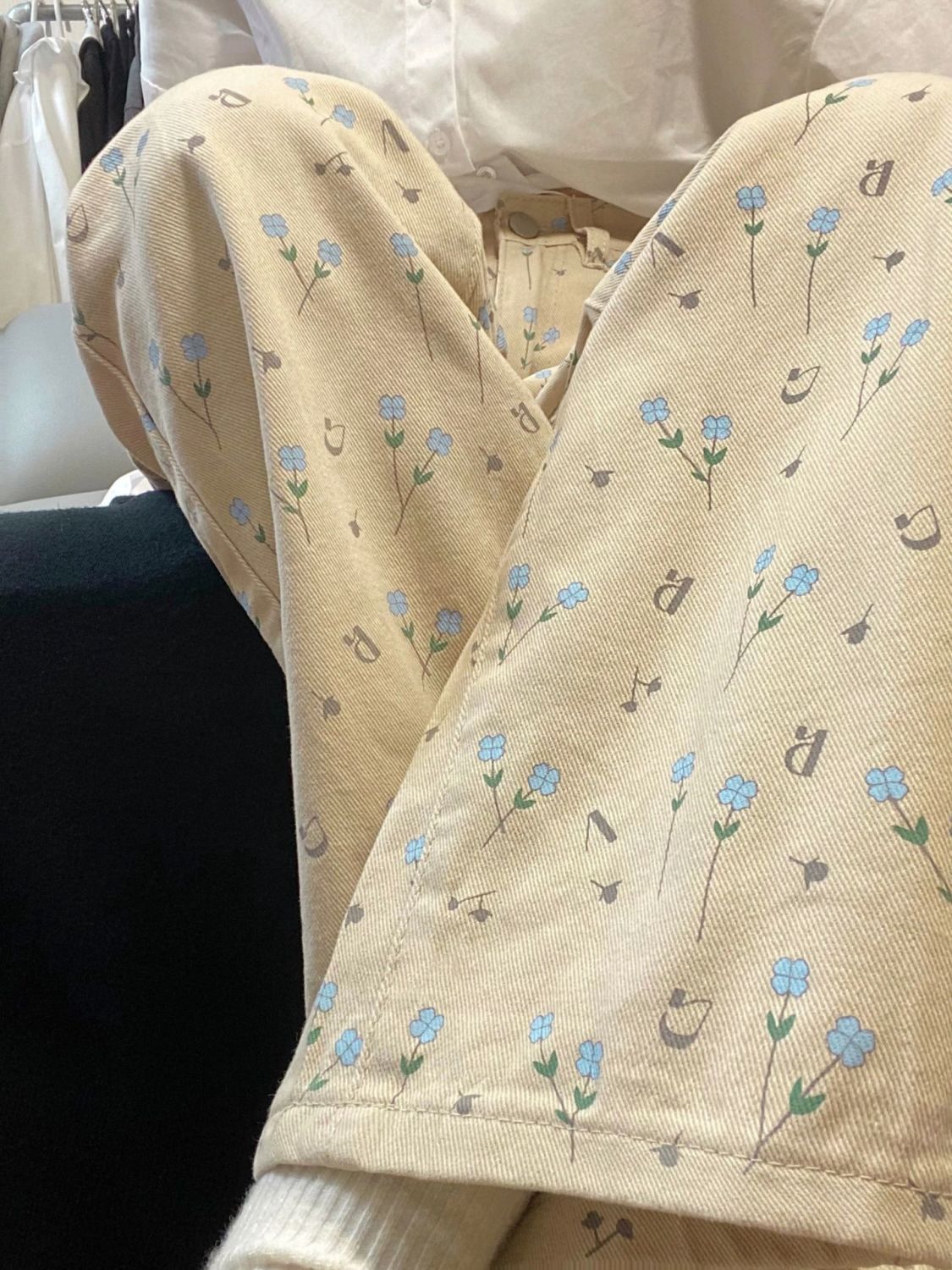 Beige Floral Embroidered Straight-Leg Pants – Vintage High-Waist Soft Girl Aesthetic Apricot Floral Jeans Women Loose Wide-leg Straight Trousers