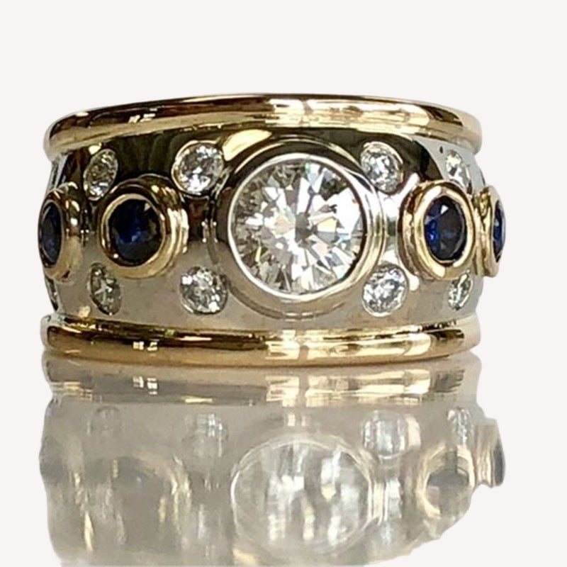 Regal Design Gold Plated Ring with Detailed Stone Setting Retro Style Shiny Cubic Zirconia Ring