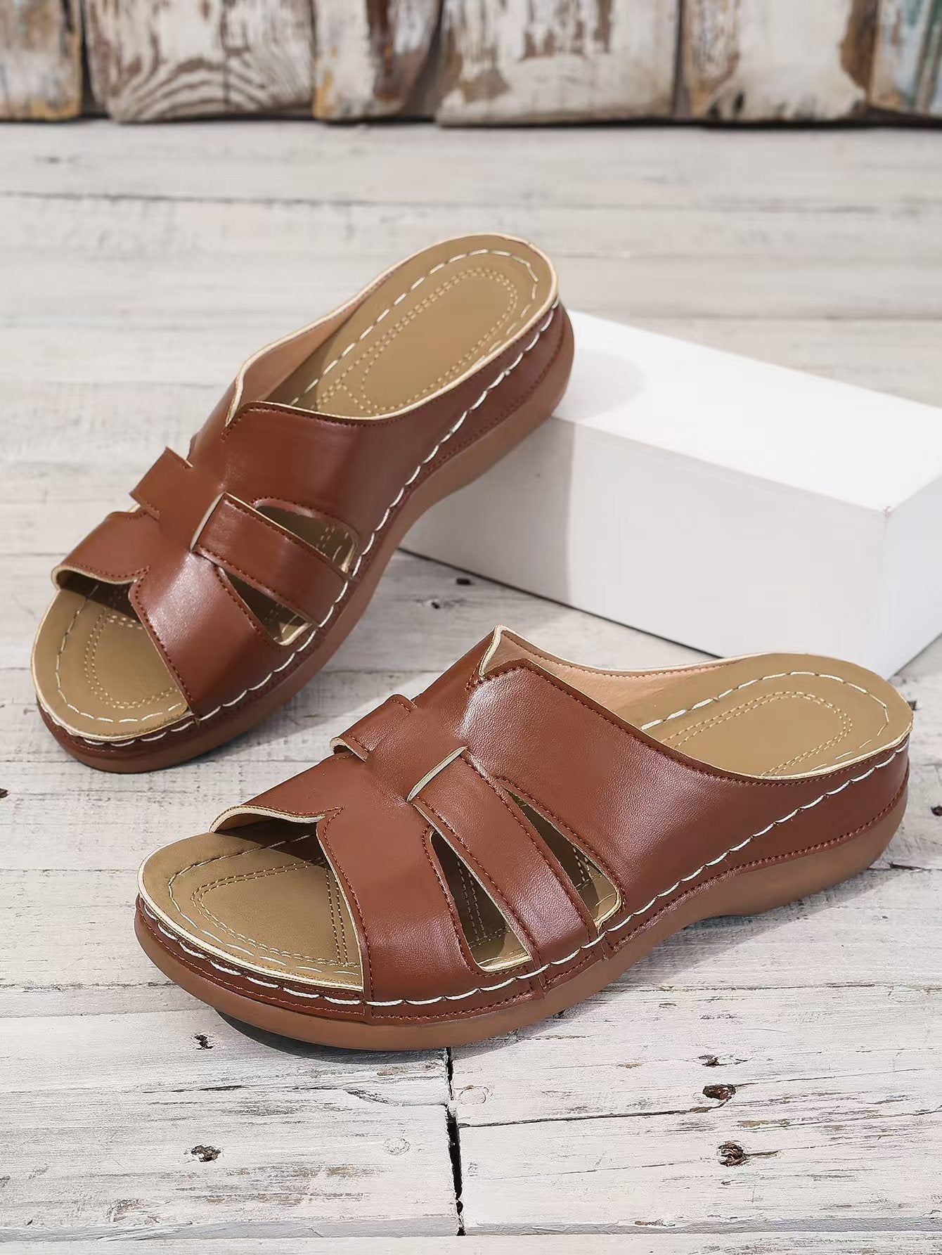 Everyday Comfort Slides – Simple, Stylish, and Supportive Plus Size Women's European And American Style Slippers