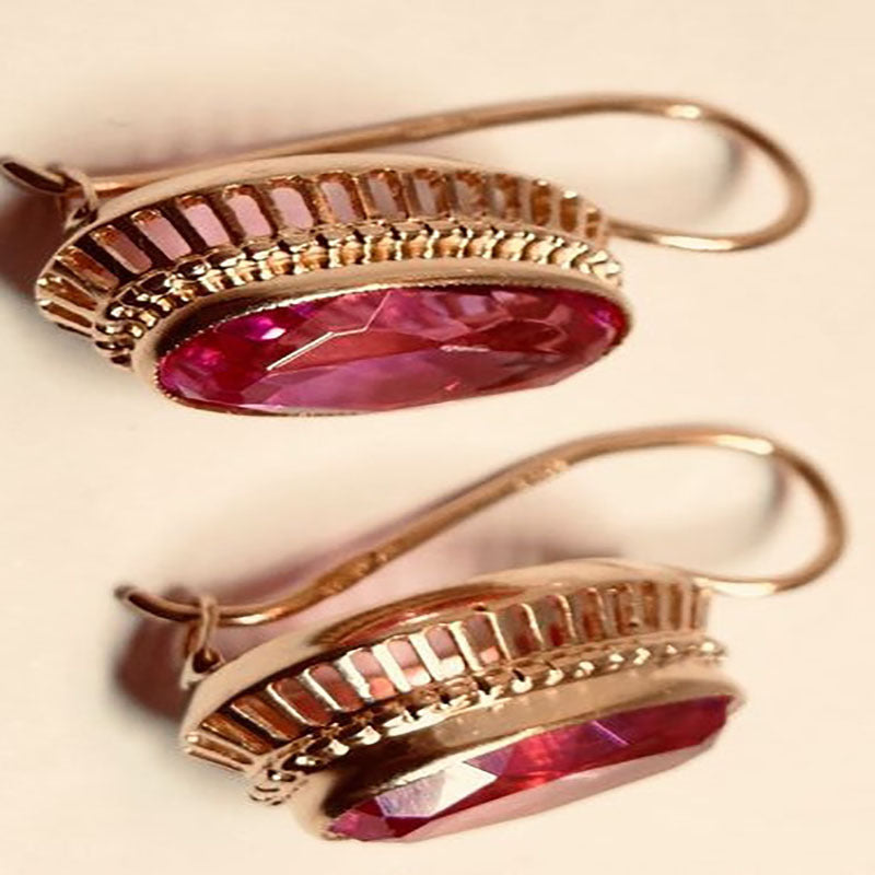 Fashionable Simple 18k Golden Hollow C- Type Red Gem Keel Ear Clip For Women