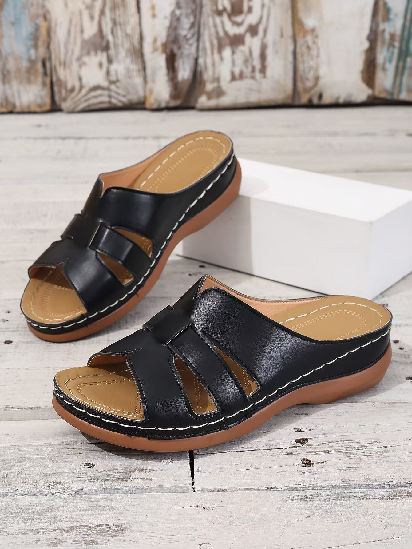 Everyday Comfort Slides – Simple, Stylish, and Supportive Plus Size Women's European And American Style Slippers