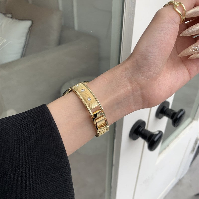 High-grade Bracelet With Diamonds
