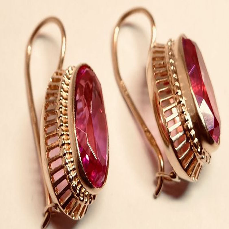 Fashionable Simple 18k Golden Hollow C- Type Red Gem Keel Ear Clip For Women