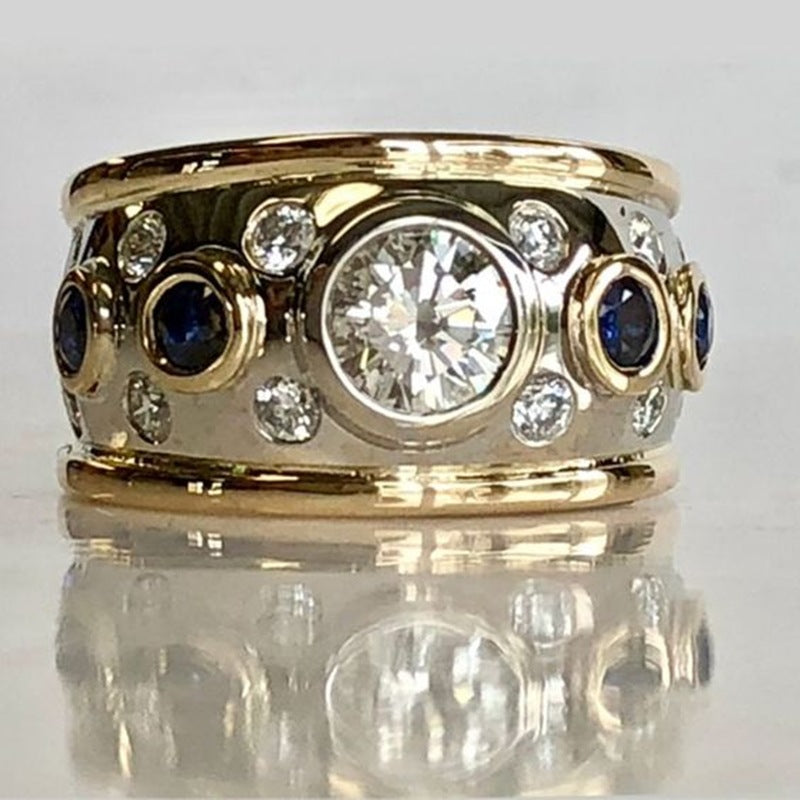 Regal Design Gold Plated Ring with Detailed Stone Setting Retro Style Shiny Cubic Zirconia Ring