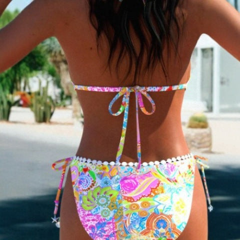 Boho Bliss – Vibrant Prints & Flirty Pom Pom Trim for the Ultimate Beach Look Women's Bikini Split Swimsuit Printed Tether