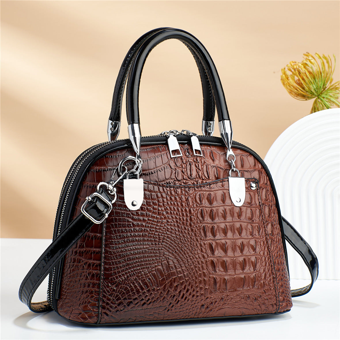 Retro Fashion Elegance Handbag