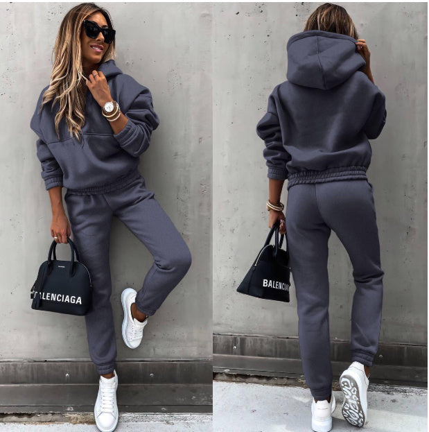 Chic Street Lounge Set – Cozy Meets Couture Women's New Hooded Sweatshirt Sports Suit
