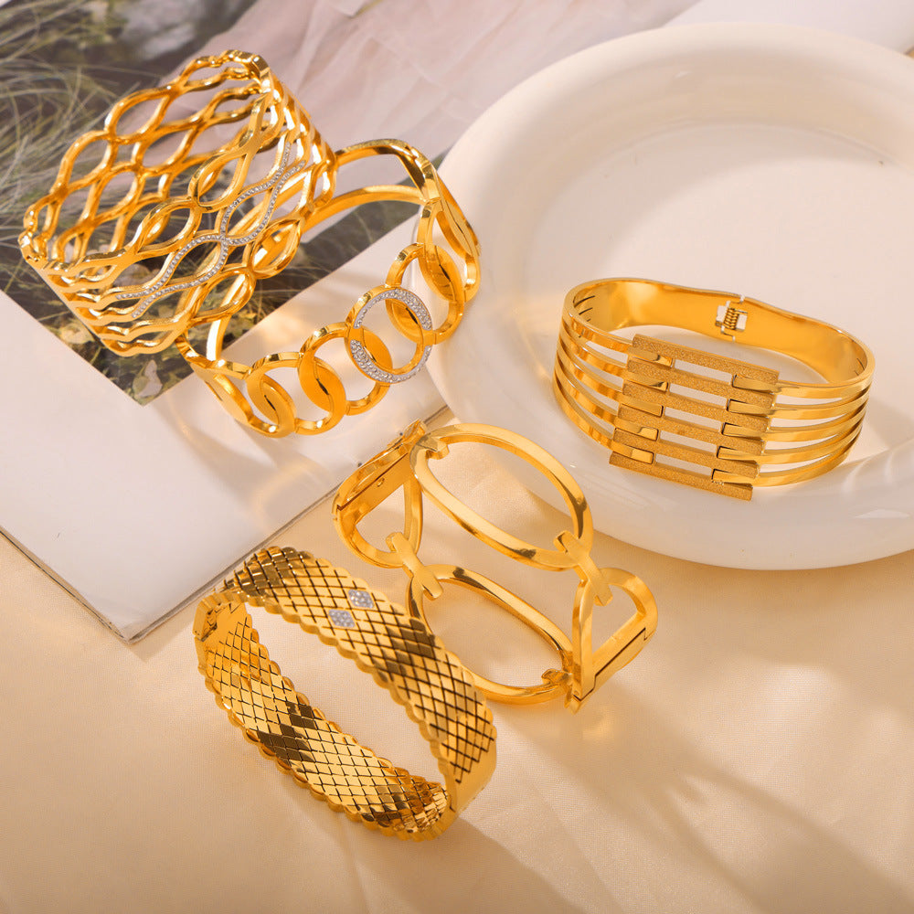 Fashion New Personalized Titanium Steel Gold-plated Diamond Geometric Bracelet