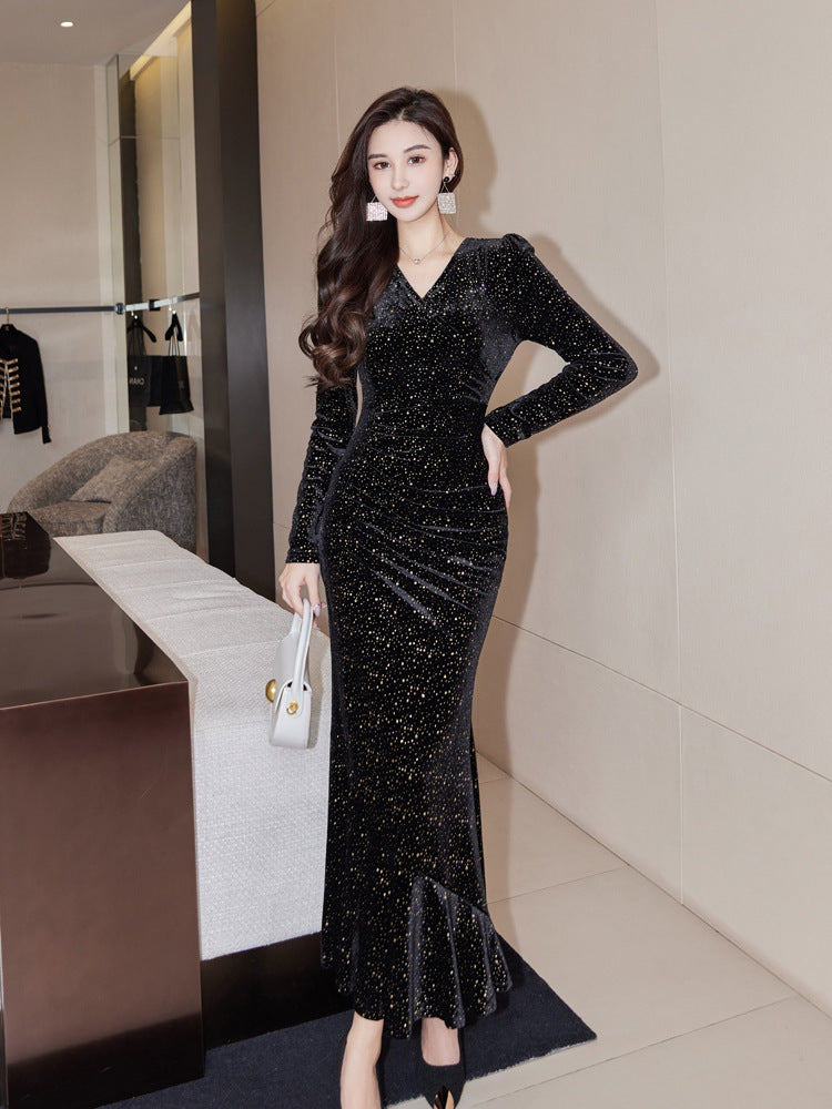 Luxurious Long Sleeve Bodycon Velvet Gown | Perfect for Evening & Parties