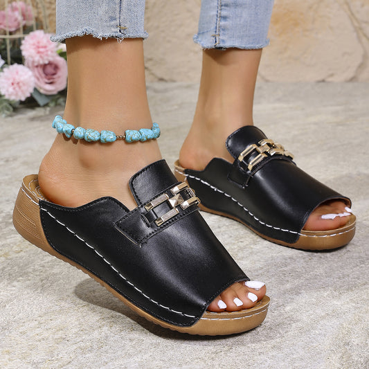 Versatile Everyday Vacation Flat Shoes with Buckle Design
