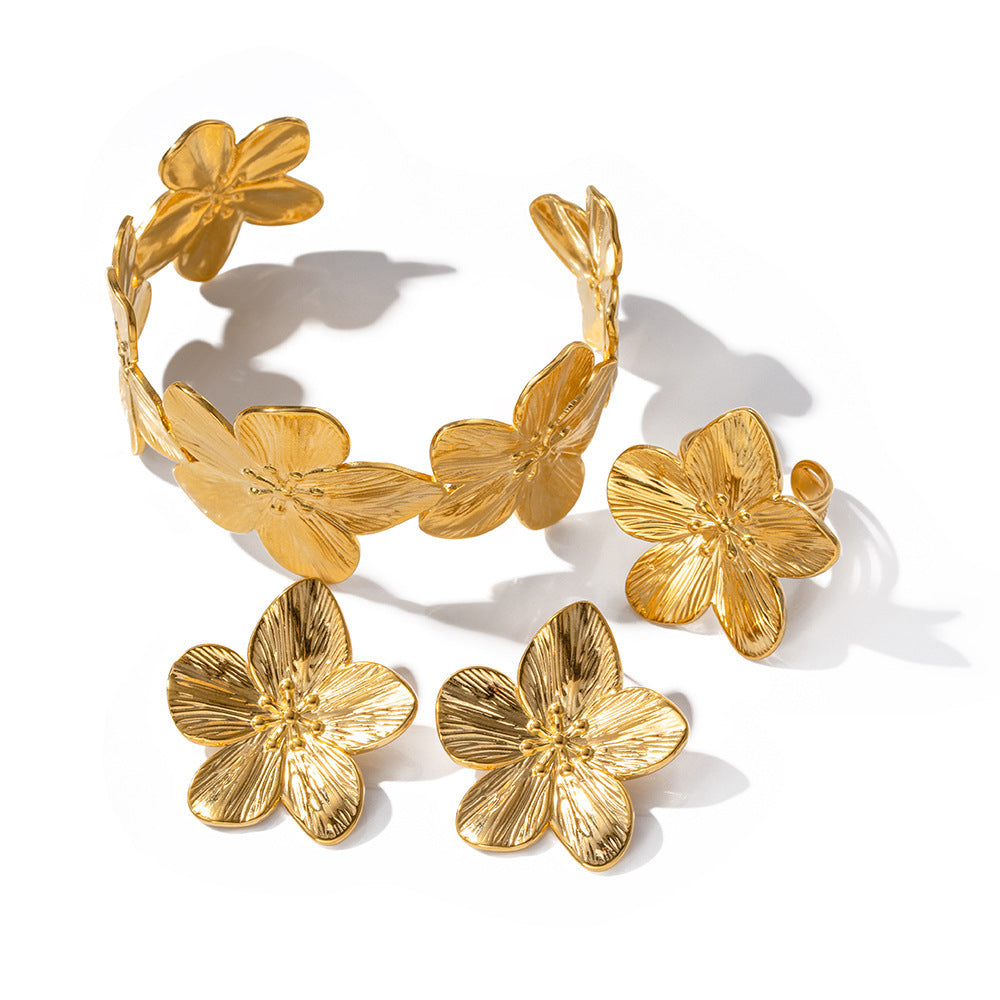 Golden Flower Ornament Suit Summer Beach Essential Special Interest Light Luxury Versatile Accessories New