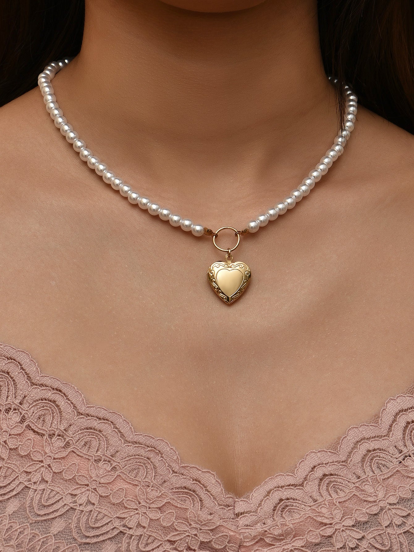 Romantic Pearl Heart Pendant Necklace – Vintage-Inspired Choker Fashion Necklace Cold Wind Clavicle Chain For Women's