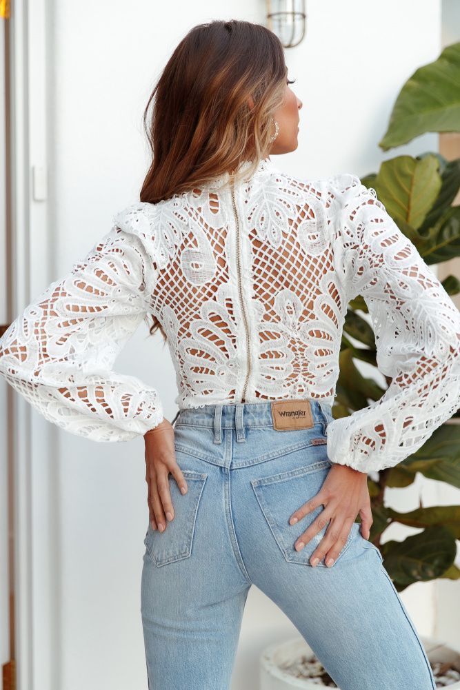 White Crochet Lace Long Sleeve Crop Top – Elegant Boho Chic Blouse for Women Foreign Trade Women's Fashion Sexy Hollow Long-sleeved Lace Top
