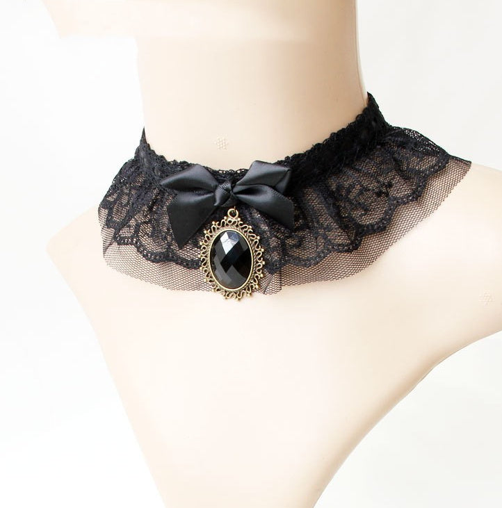 Lace Retro Wide Necklace Short Clavicle Necklace