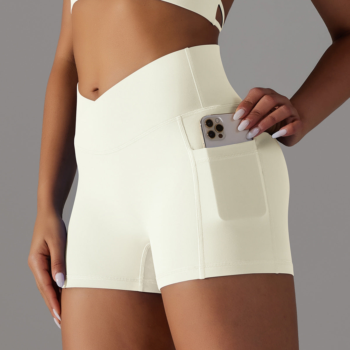 Sculpted Scrunch Shorts – Curve-Enhancing Fit with Pockets Yoga Shorts With Phone Pocket Design Fitness Sports Pants For Women Clothing