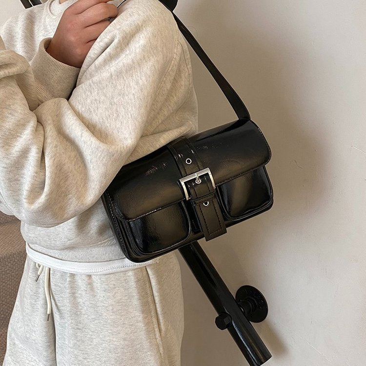 Retro Style Buckle Messenger Shoulder Bag with Front Pockets Simple Design Women's Bag Shoulder Fashion Handbag