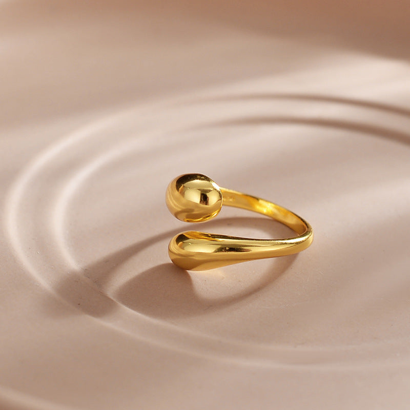 Elegant Twist Drop Ring | Contemporary Everyday Jewelry Cora Gold Ring