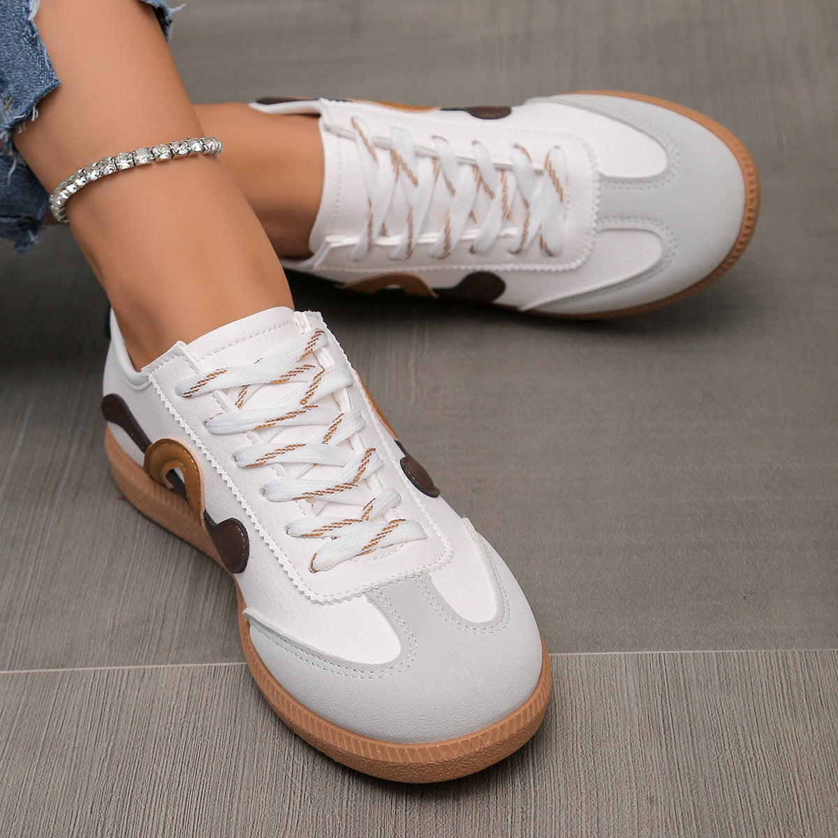 Chic White Sneakers with Colorful Accents German Training Women's Flat Retro Casual Sports Skate Shoes